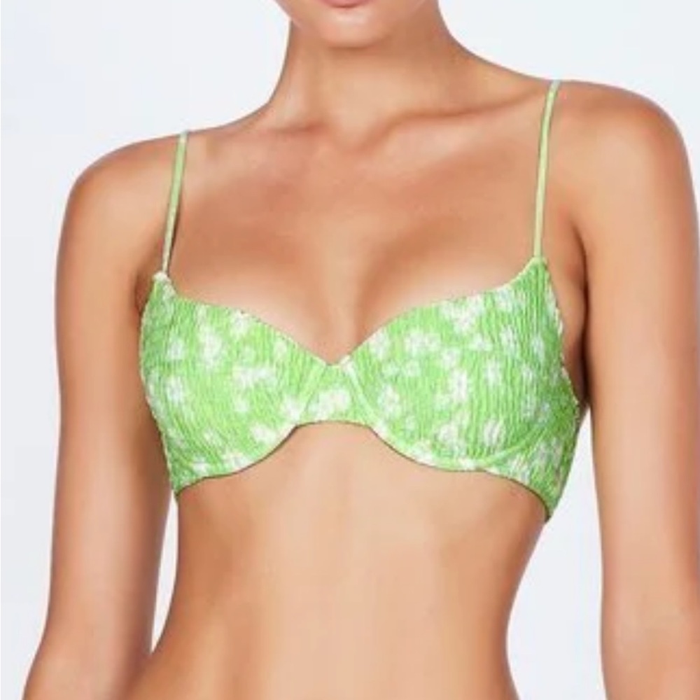 Triangl Saria Spring floral green ruched bikini top size Small ++